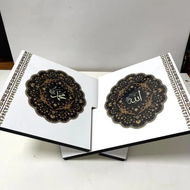 Koran Holder i Træ, Hvid/sort