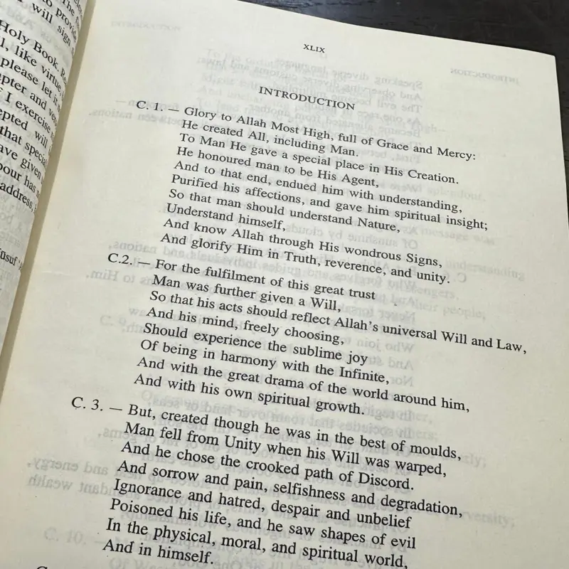 Der Koran auf Englisch mit arabischen Buchstaben und Kommentar (2-Band-Set)