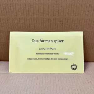 Gebetsaufkleber vor dem Essen