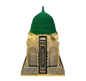 Medina-Dekoration aus Gold und grünem Samt mit Koran
