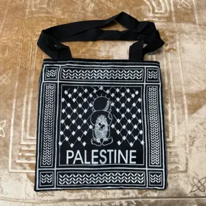 Handgefertigte Palästina Muletasche mit Reißverschluss – Schwarz/Weiß